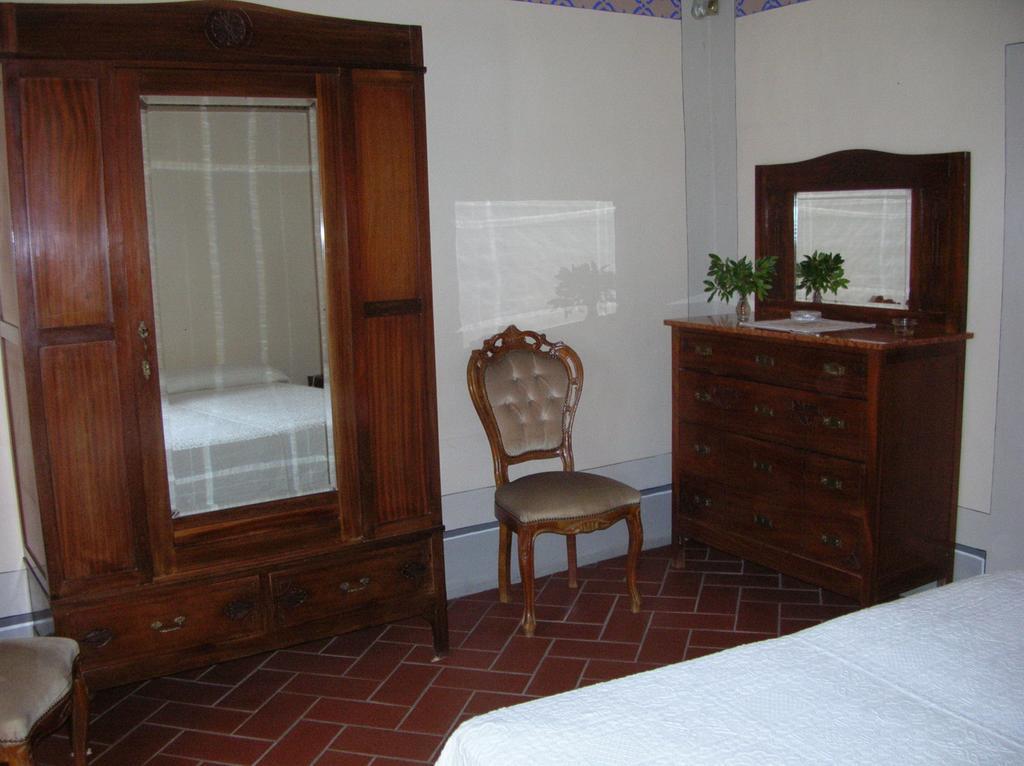 Borgo Vecchio Hotell Montalcino Rum bild